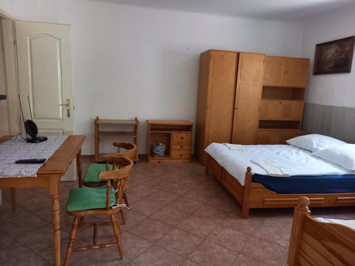 Flamingo Apartman Sopron Eksteriør bilde